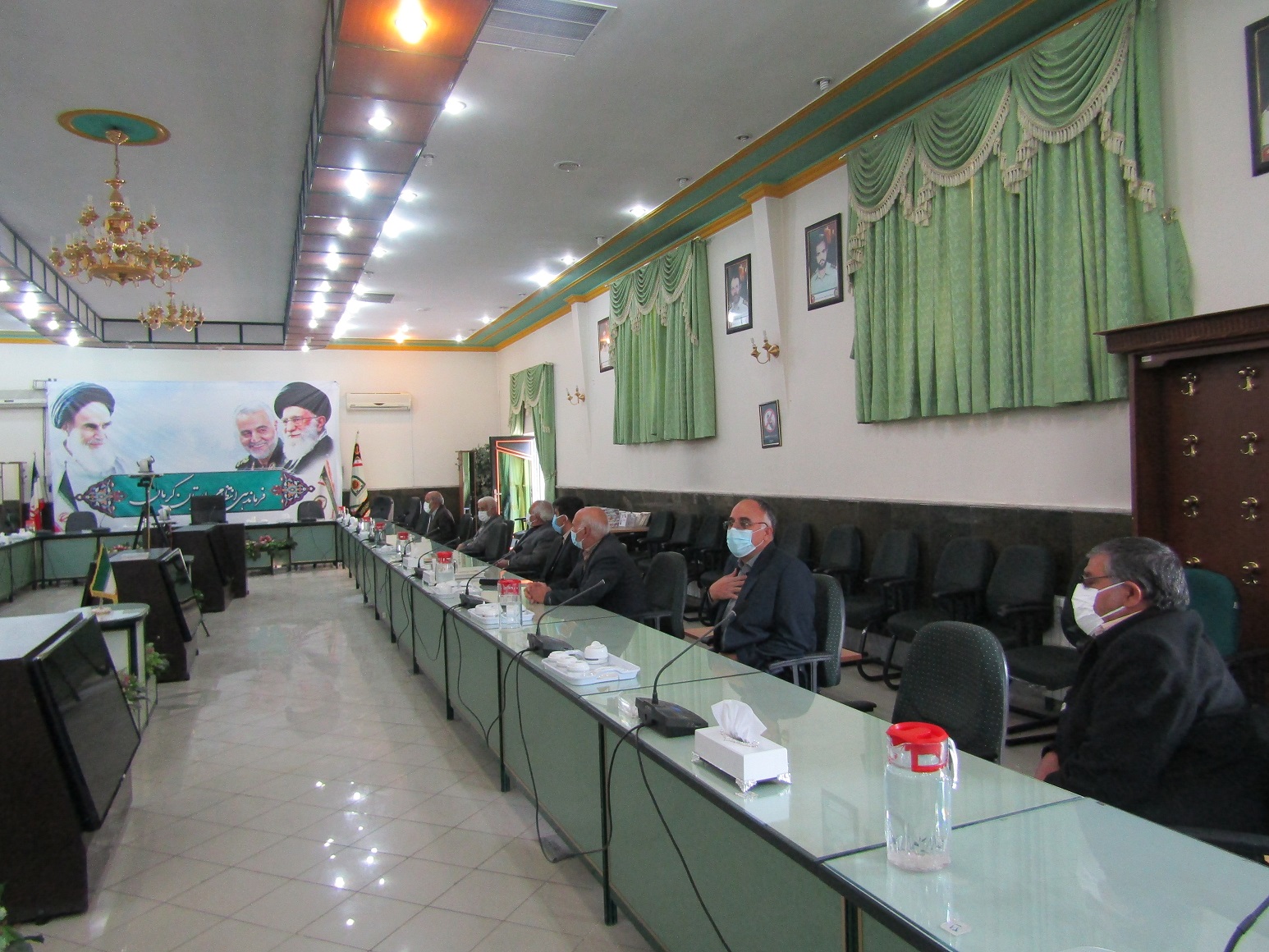برگزاری نشست صمیمی معاون هماهنگ کننده فرماندهی انتظامی استان با پیشکسوتان