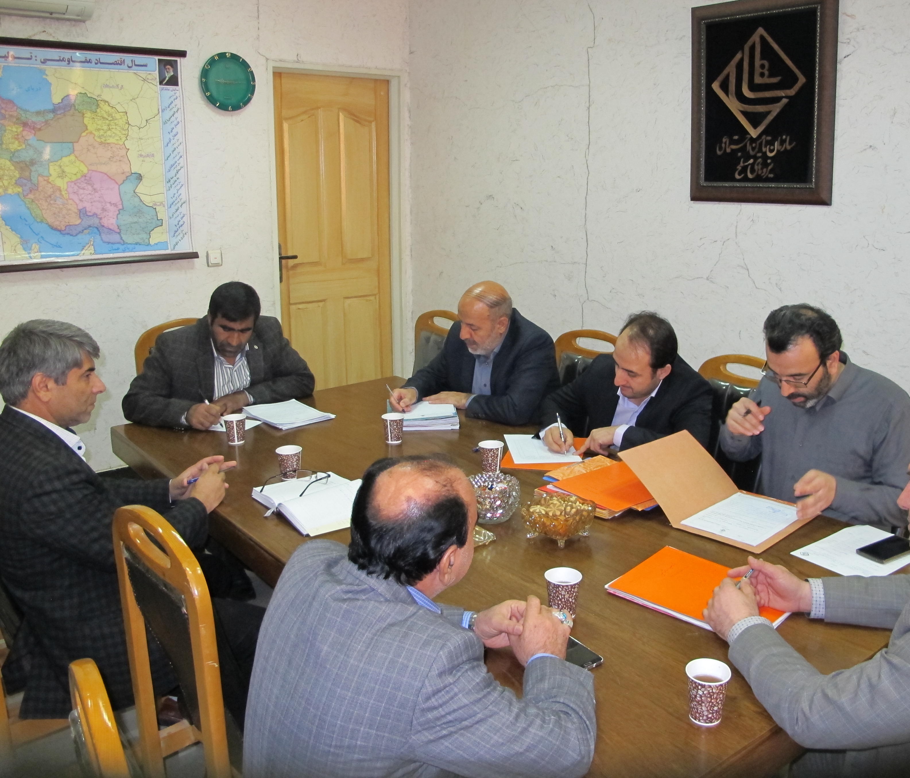 برگزاری کمیسیون رسیدگی به وضعیت 25 بازنشسته معسر استان لرستان