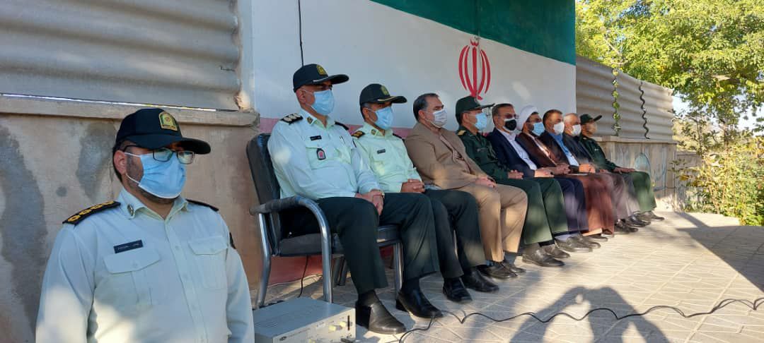 ا     مراسم صبحگاه مشترک نیروهای مسلح اشهرستان الیگودرز بمناسب هفته نیروی انتظامی برگزار شد