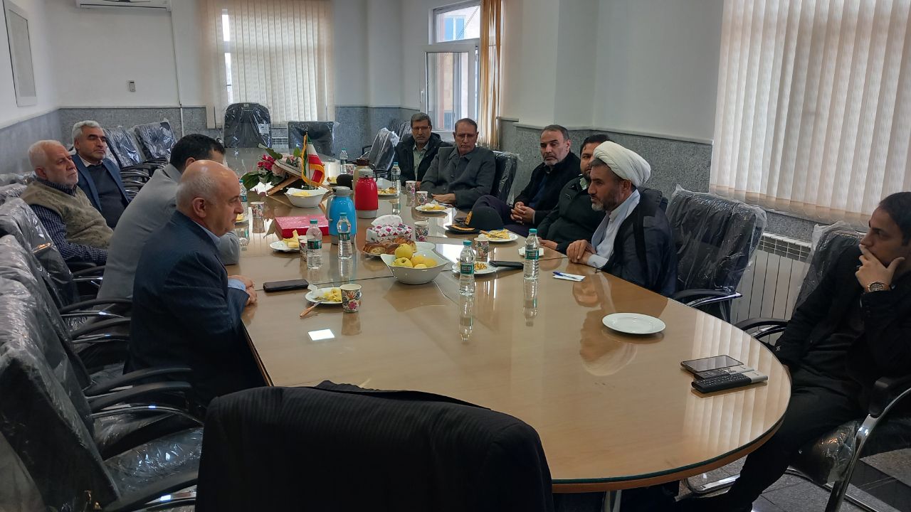 برگزاری جلسه تعاملی با رئیس عقیدتی سیاسی انتظامی استان کرمانشاه