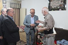 دیدار رئیس کانون استان با دو نفر از بازنشستگان شهرستان رشت