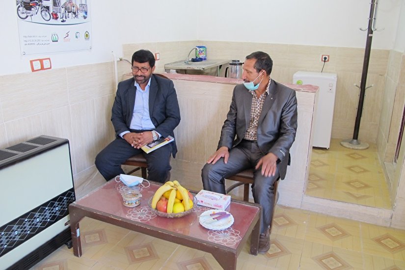 بازدید رئیس کانون بازنشستگان استان هرمزگان از دفتر نمایندگی شهرستان حاجی آباد