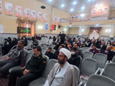 مراسم تجلیل از فرزندان دانش آموز و دانشجو در شهرستان اذرشهر