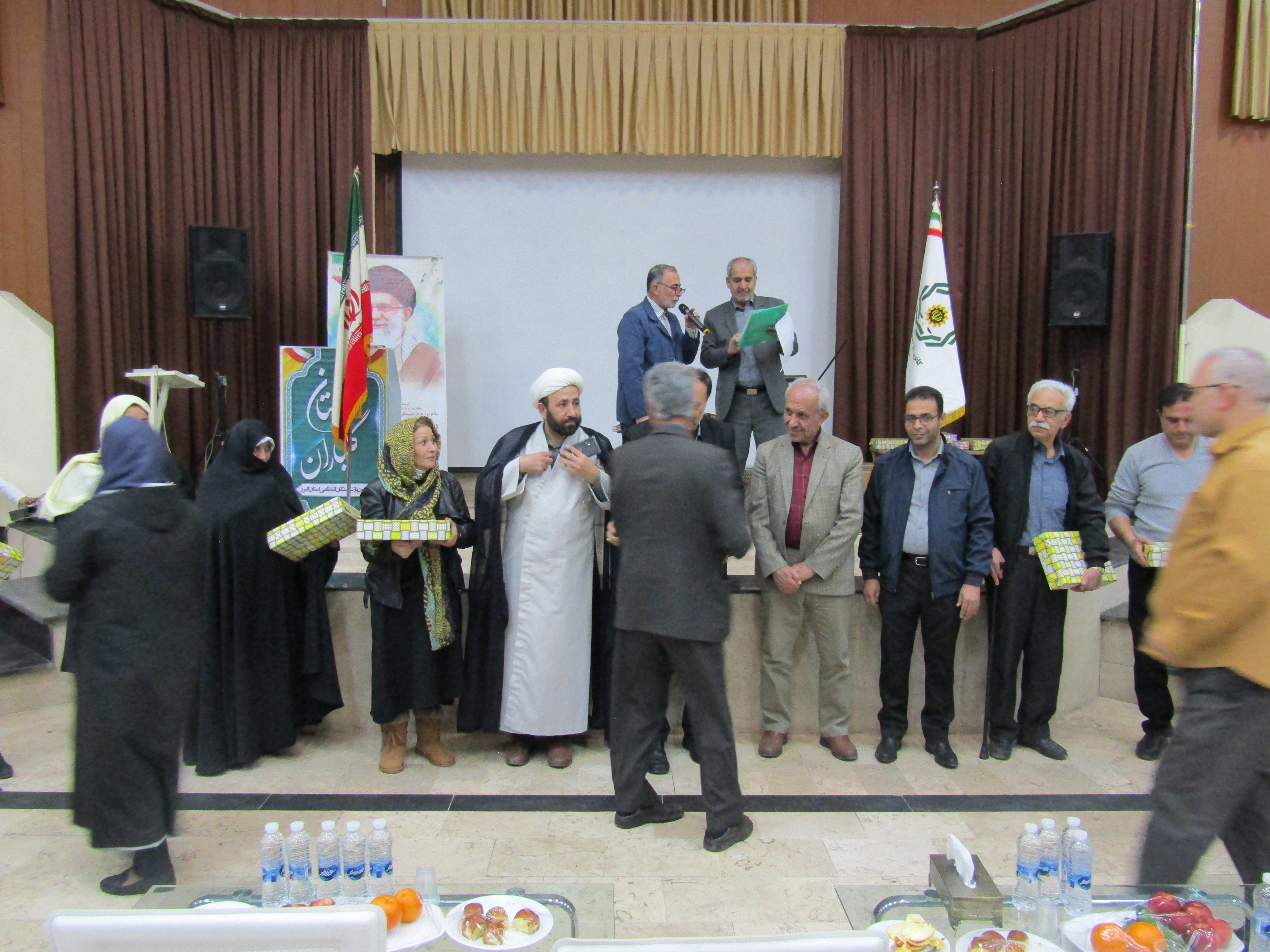 برگزاری مراسم ضیافت خانواگی استان البرز به مناسبت نیمه شعبان  باحضور 180 بازنشسته ومستمری بگیر و خانواده آن‌ها