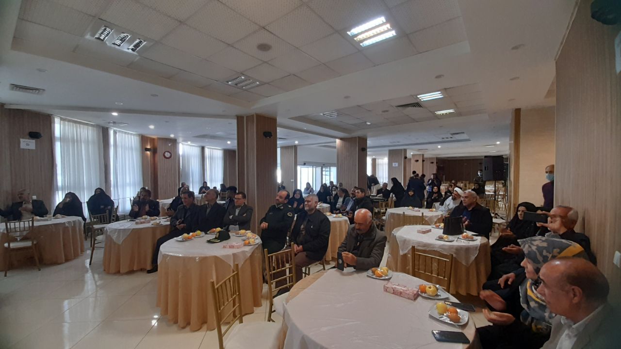 برگزاری ضیافت خانوادگی شهرستان شهرکرد با حضور 30 بازنشسته و خانواده آنها