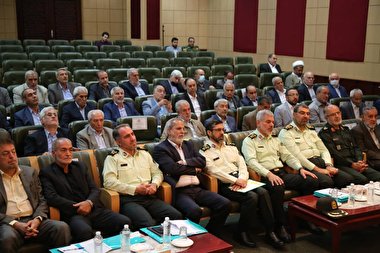 گزارش تصویری در سیزدهمین همایش سراسری معاونین و روسای کانون بازنشستگان انتظامی ج.ا.ایران در مشهد مقدس