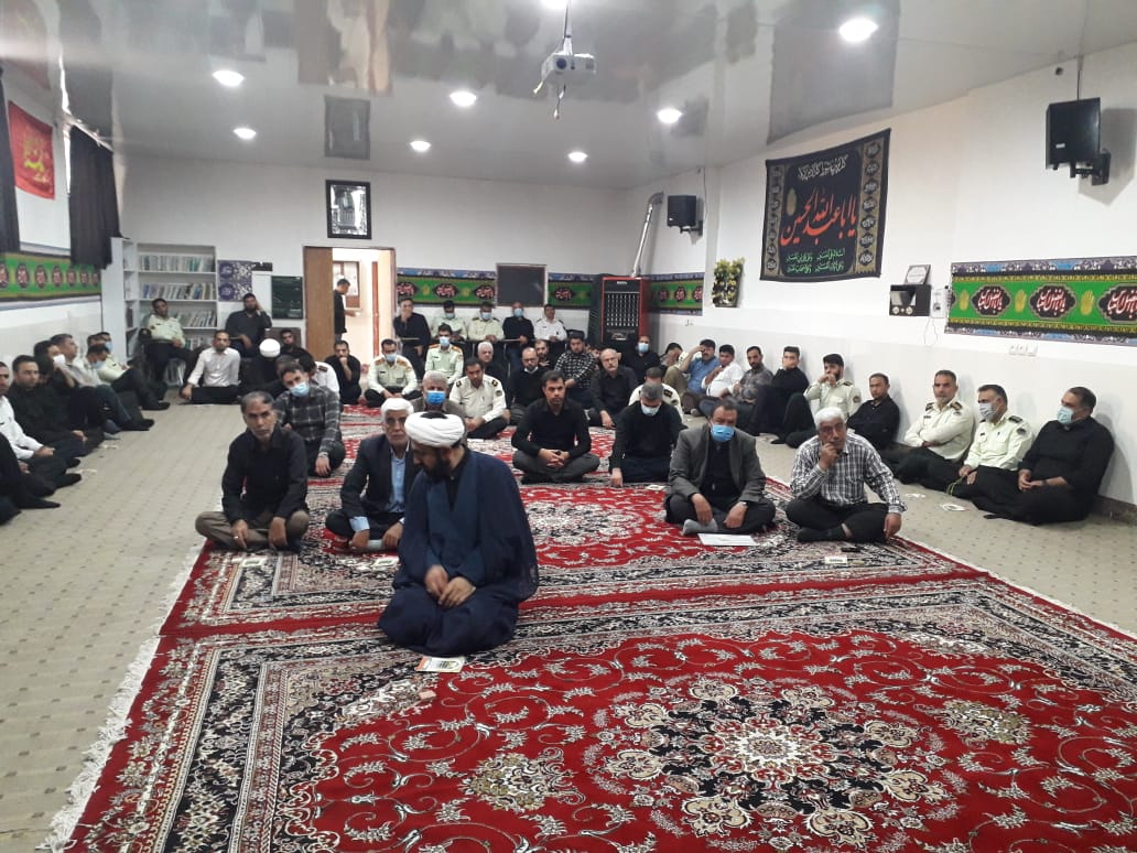 برگزاری مراسم قرائت زیارت عاشورا در فرماندهی های انتظامی شهرستان های استان اصفهان