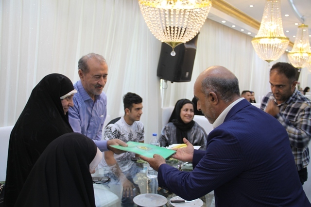 برگزاری ضیافت خانوادگی در شهرستان پاکدشت به مناسبت هفته فراجا