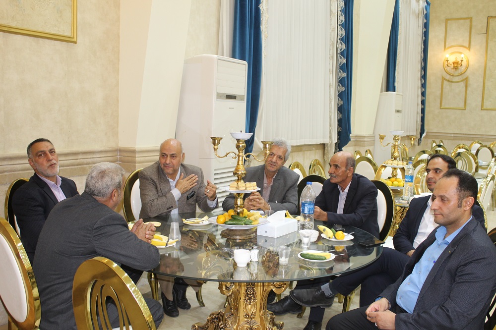 برگزاری مراسم ضیافت خانوادگی شهرستان ورامین با حضور 150بازنشسته و خانواده آنها