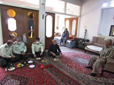 دیدار فرمانده انتظامی شهرستان کاشان با استوار یکم بازنشسته علی آقا خوشدلی
