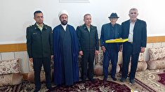 دیدار فرمانده انتظامی شهرستان کهگیلویه با پیشکسوتان مسن