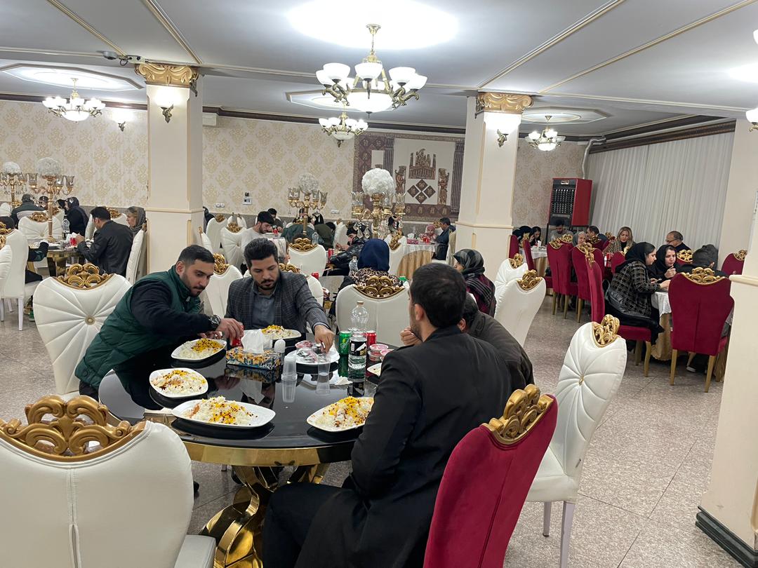 در آستانه دهه مبارک فجر مراسم ضیافتی با حضور 65 عضو کانون به همراه خانواده در استان البرز شهرستان فردیس برگزار شد.