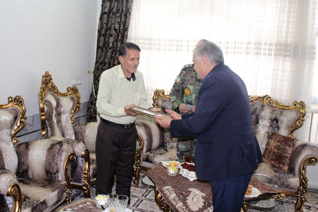 دیدار رئیس کانون استان با تعدادی از اعضای وابسته