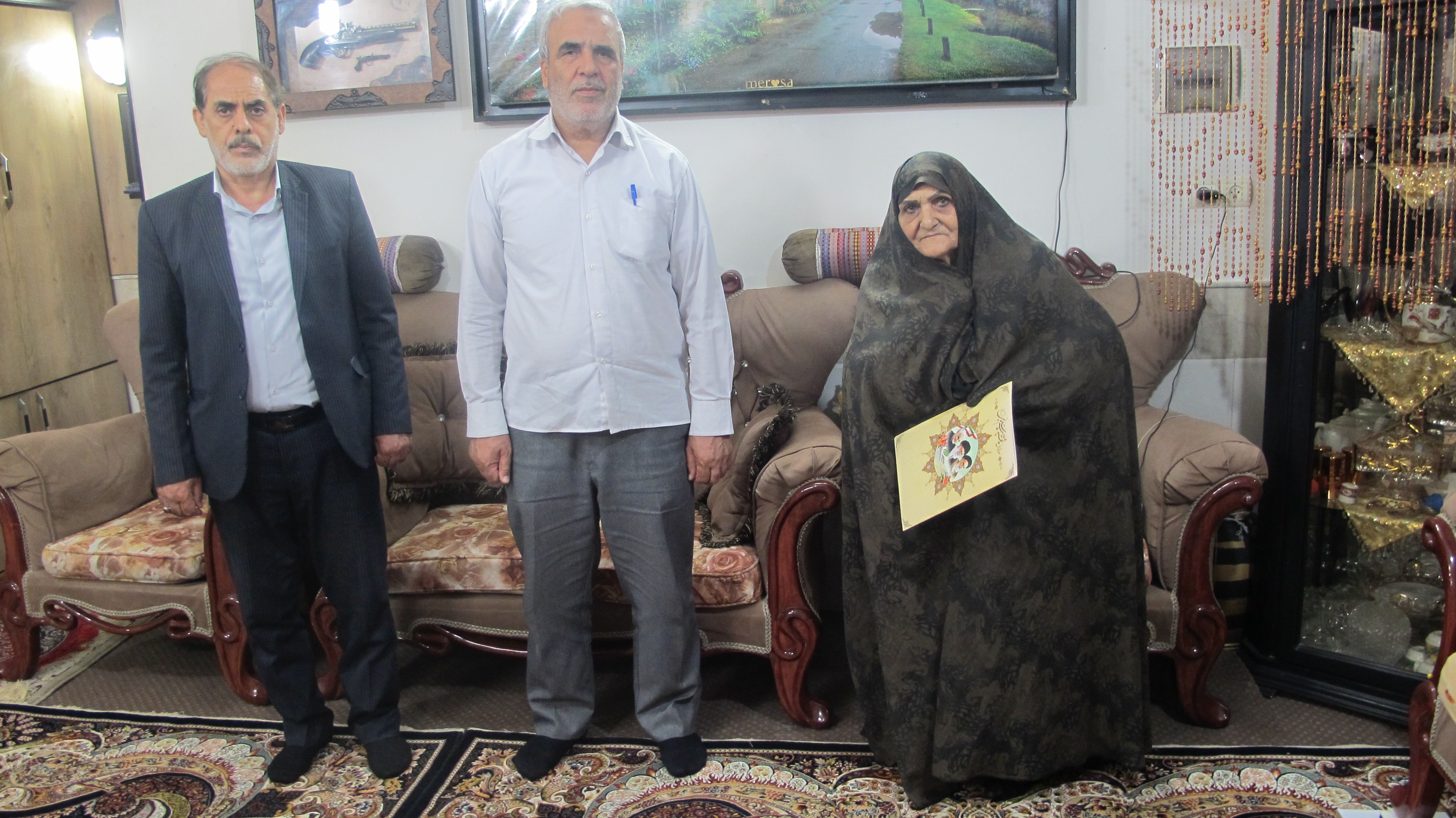 دیدار رئیس کانون استان قم با خانواده مرحوم علی اکبر غلامی جمکرانی