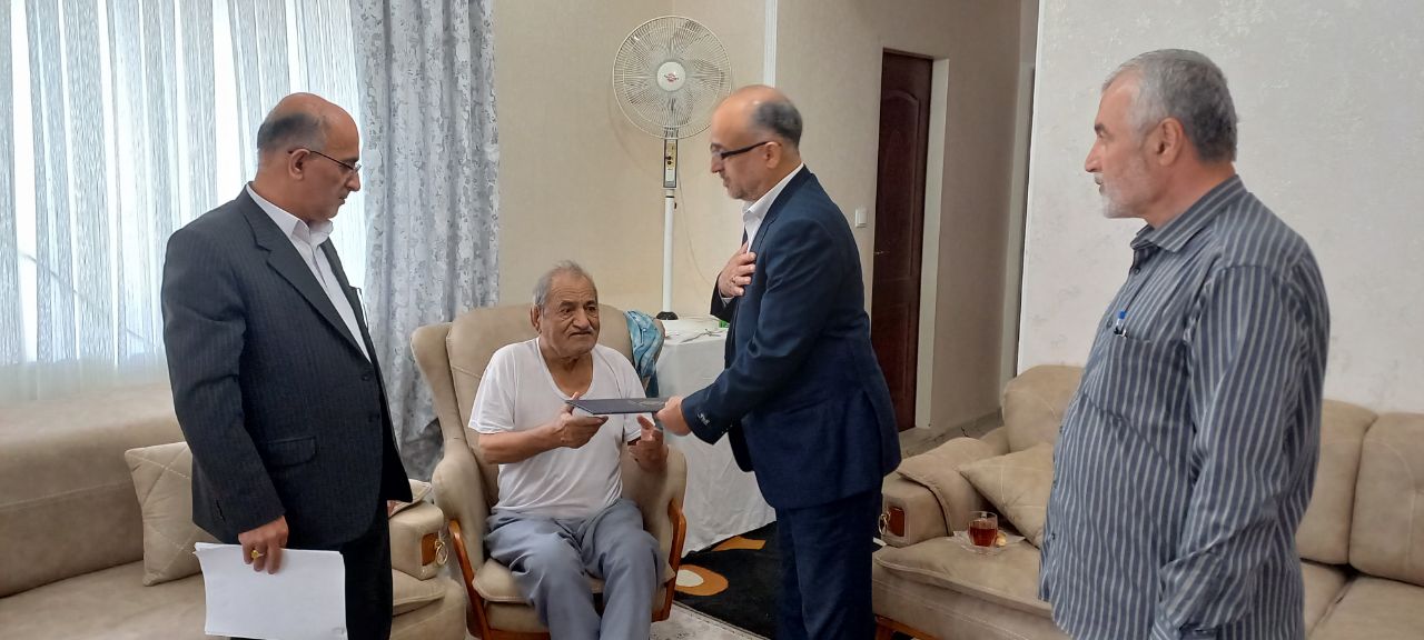 دیدار با بازنشستگان انتظامی استان گیلان دیدار با بازنشستگان انتظامی استان گیلان