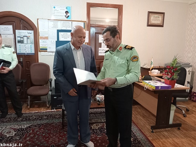 بازدید سردار فرماندهی انتظامی استان از کانون بازنشستگان بازدید سردار فرماندهی انتظامی استان از کانون بازنشستگان