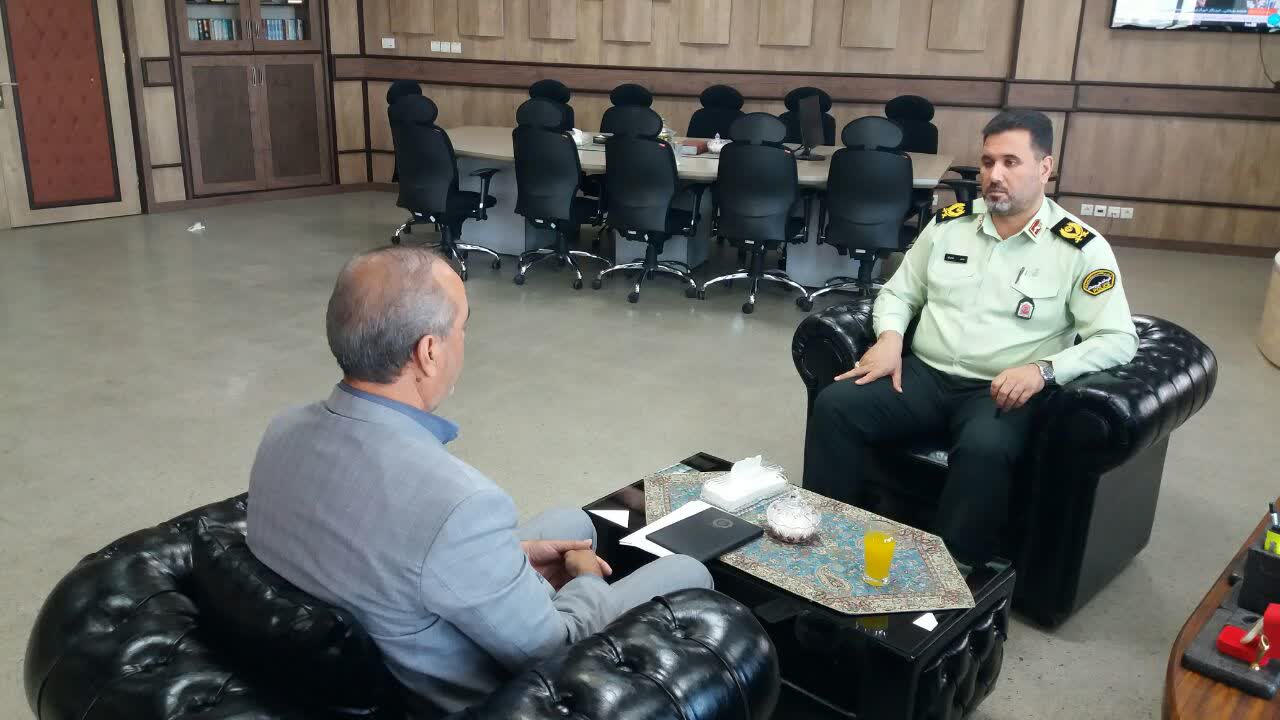 رئیس کانون بازنشستگان استان مرکزی با فرمانده انتظامی استان مرکزی دیدار و گفتگو کرد. رئیس کانون بازنشستگان استان مرکزی با فرمانده انتظامی استان مرکزی دیدار و گفتگو کرد.