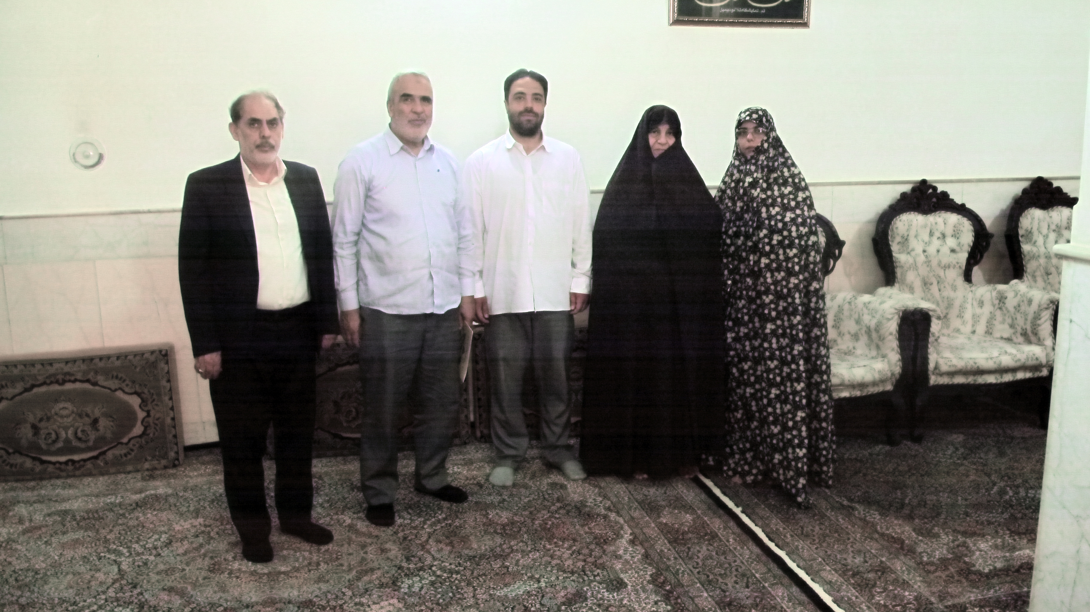 دیدار رئیس کانون استان قم با خانواده مرحوم علی اکبر برزآبادی دیدار رئیس کانون استان قم با خانواده مرحوم علی اکبر برزآبادی