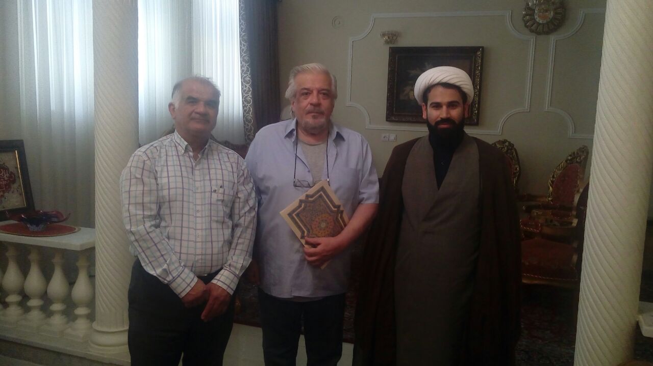 حضور در منزل بازنشسته علیرضا منوچهری حضور در منزل بازنشسته علیرضا منوچهری