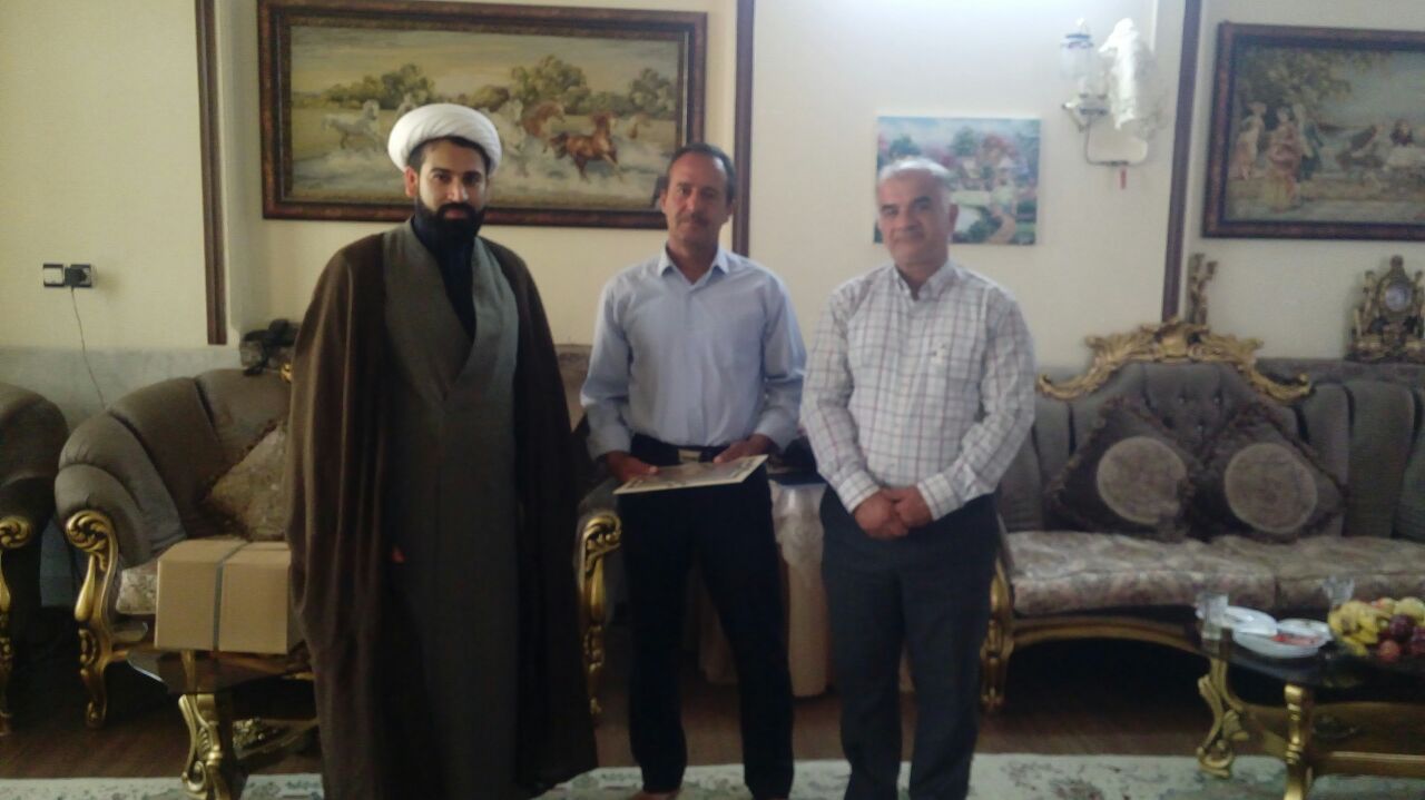 حضور در منزل بازنشسته علیرضا بخشی