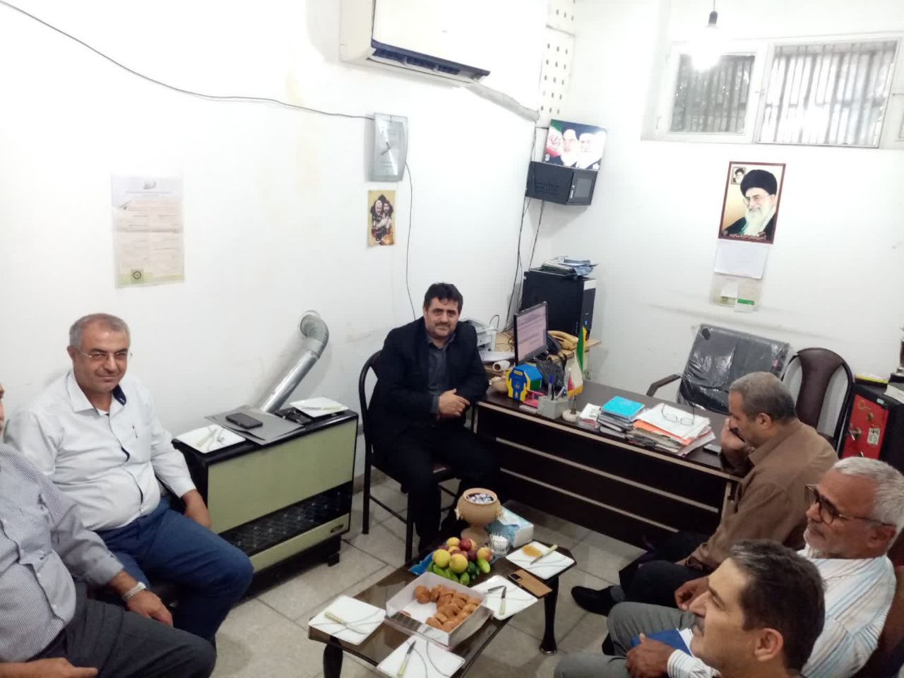 بازدید رئیس کانون استان مازندران از دفتر نمایندگی چالوس بازدید رئیس کانون استان مازندران از دفتر نمایندگی چالوس