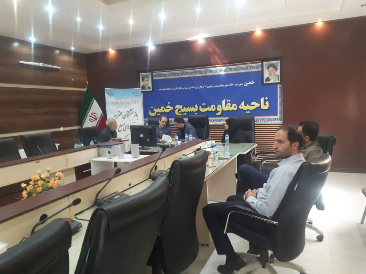برگزاری میز خدمت در شهرستان خمین