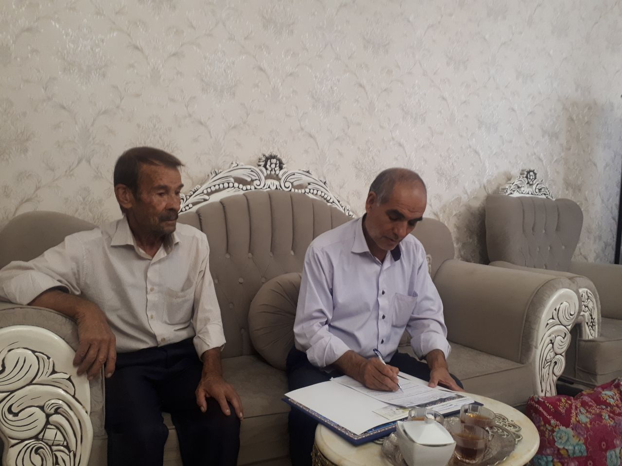 دیدارمسئول توانمندسازی کانون با 5 نفر از بازنشستگان شهرستان ارومیه دیدارمسئول توانمندسازی کانون با 5 نفر از بازنشستگان شهرستان ارومیه