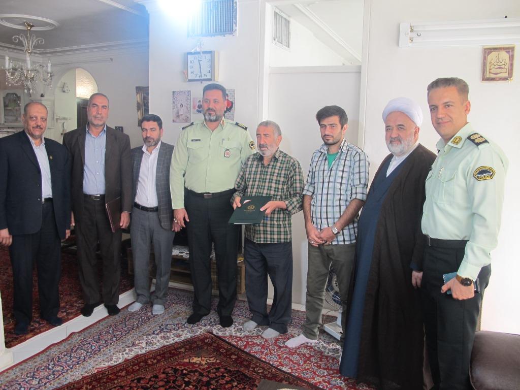 دیدار و سرکشی از 7 بازنشسته در شهرستان اراک