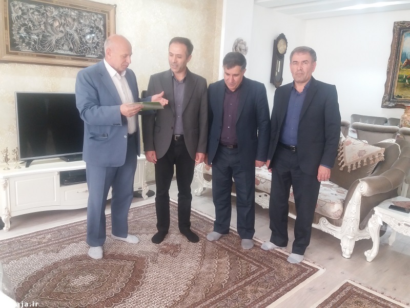 دیدار با 4 تن از بازنشستگان و مستمری بگیران استان اردبیل