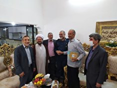 دیدار فرمانده انتظامی استان قم با پیشکسوت محمد دیانی