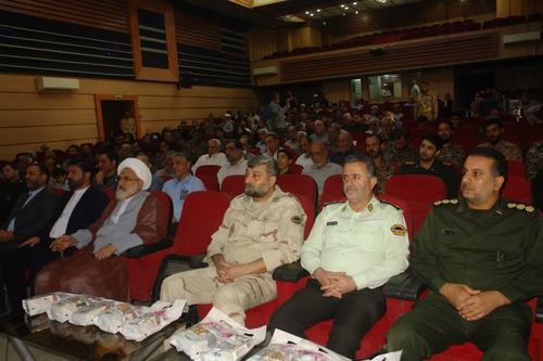 همایش تجلیل از رزمندگان نیروهای مسلح شهرستان آبادان در هفته دفاع مقدس