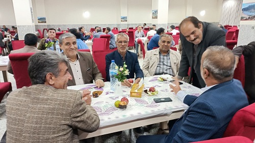 برگزاری نشست صمیمی فرمانده انتظامی استان با پیشکسوتان