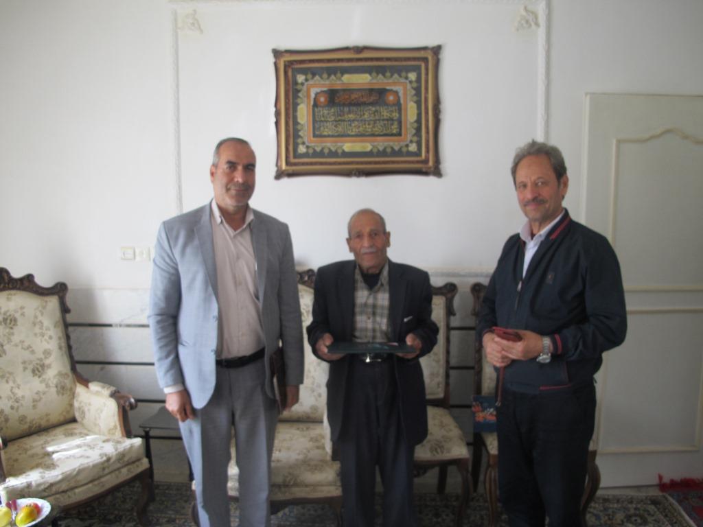 دیدار و سرکشی از 3 بازنشسته در روستای خورهه واقع در شهرستان محلات دیدار و سرکشی از 3 بازنشسته در روستای خورهه واقع در شهرستان محلات