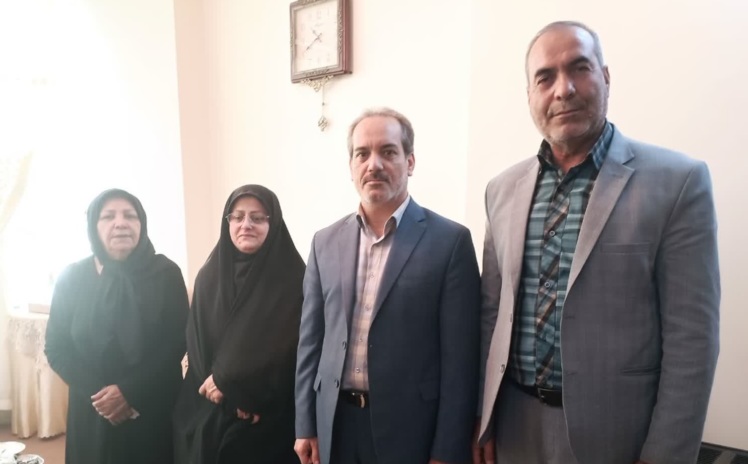 دیدار و سرکشی از خانواده 4 متوفی در شهرستان اراک دیدار و سرکشی از خانواده 4 متوفی در شهرستان اراک