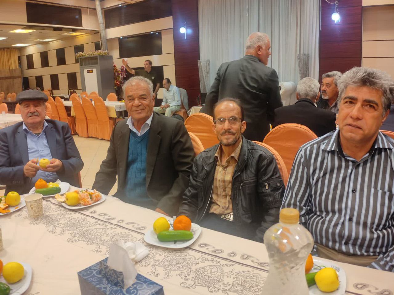 دورهمی صمیمانه جمعی از پیشکسوتان شهرستان های گلپایگان و خوانسار