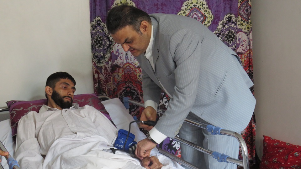 دیدار از جانباز و معلول خدمتی بستری در منزل