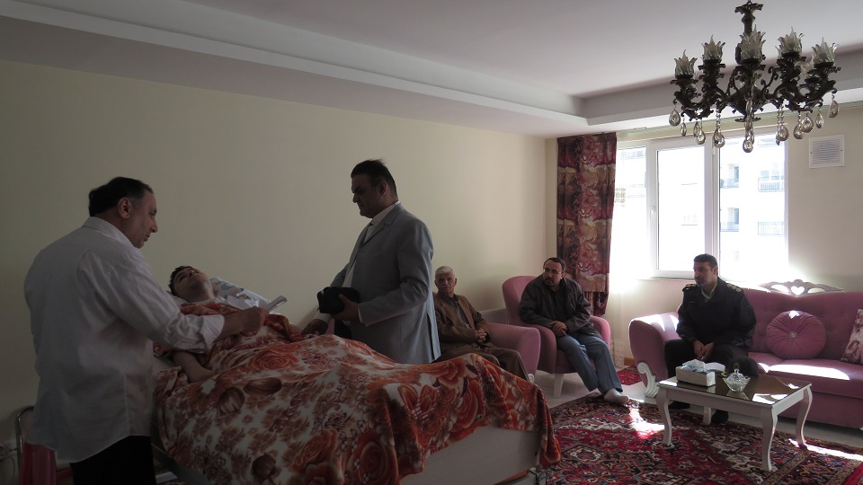 دیدار از جانباز و معلول خدمتی بستری در منزل