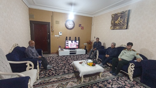 دیدار مسئول دفتر نمایندگی با بازنشسته سعید تیموری