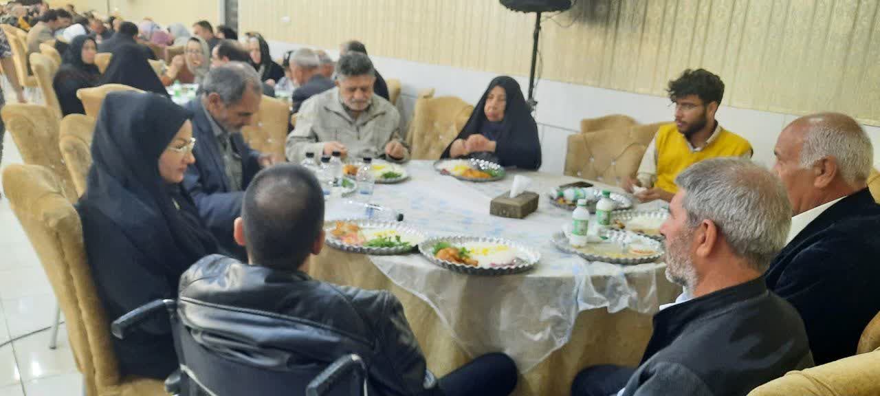 برگزاری ضیافت خانوادگی در شهرستان نجف آباد با حضور ۲۶۰ بازنشسته به همراه خانواده