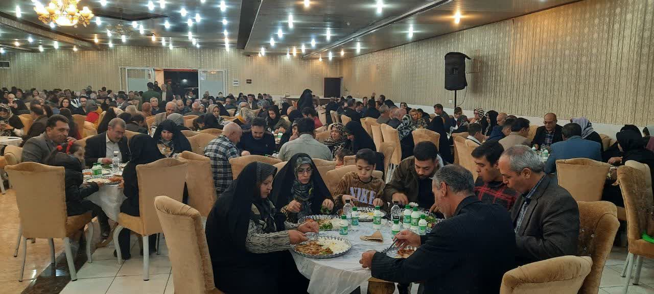 برگزاری ضیافت خانوادگی در شهرستان نجف آباد با حضور ۲۶۰ بازنشسته به همراه خانواده