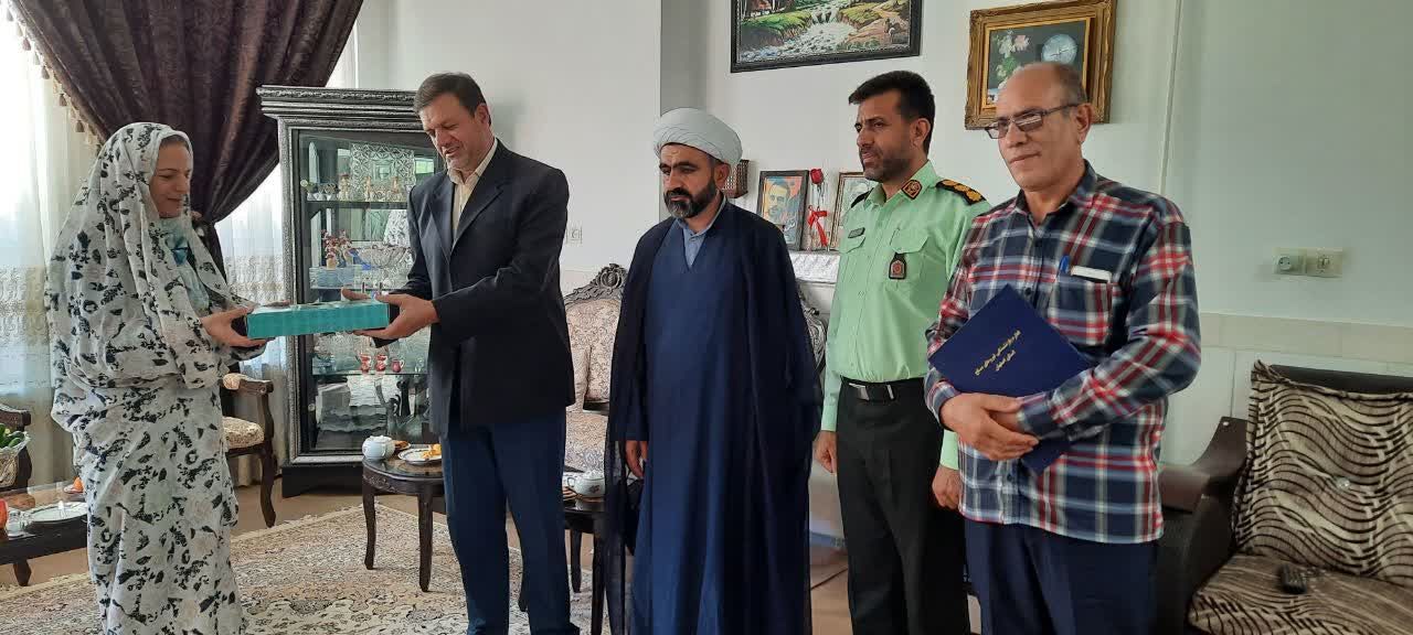 دیدار و ملاقات با ۸ نفر از اعضای وابسته شهرستان نجف آباد دیدار و ملاقات با ۸ نفر از اعضای وابسته شهرستان نجف آباد