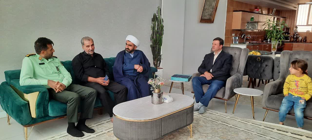 دیدار و ملاقات با ۸ نفر از اعضای وابسته شهرستان نجف آباد دیدار و ملاقات با ۸ نفر از اعضای وابسته شهرستان نجف آباد