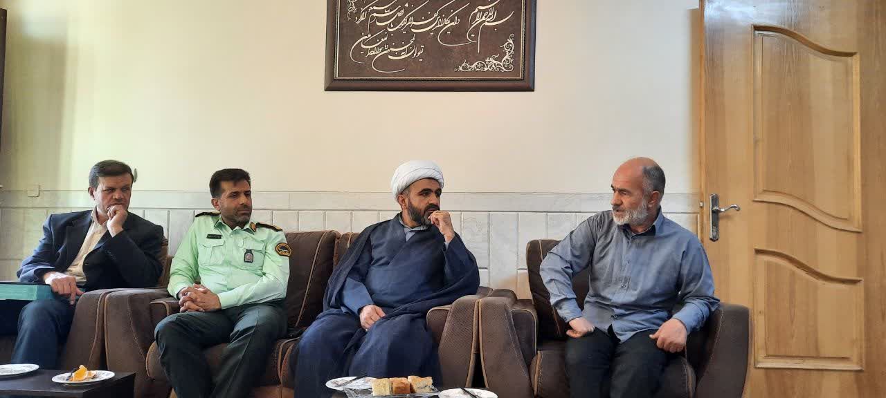 دیدار و ملاقات با ۸ نفر از اعضای وابسته شهرستان نجف آباد دیدار و ملاقات با ۸ نفر از اعضای وابسته شهرستان نجف آباد