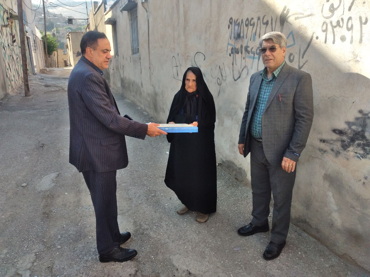 دیدار با 9 نفر بازنشسته و مستمری بگیر شهرستان خرم آباد