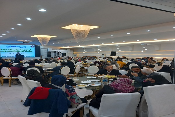 تجلیل از پیشکسوتان فراجا به مناسبت گرامیداشت هفته انتظامی در تالار ایرانیان شهرستان قزوین تجلیل از پیشکسوتان فراجا به مناسبت گرامیداشت هفته انتظامی در تالار ایرانیان شهرستان قزوین