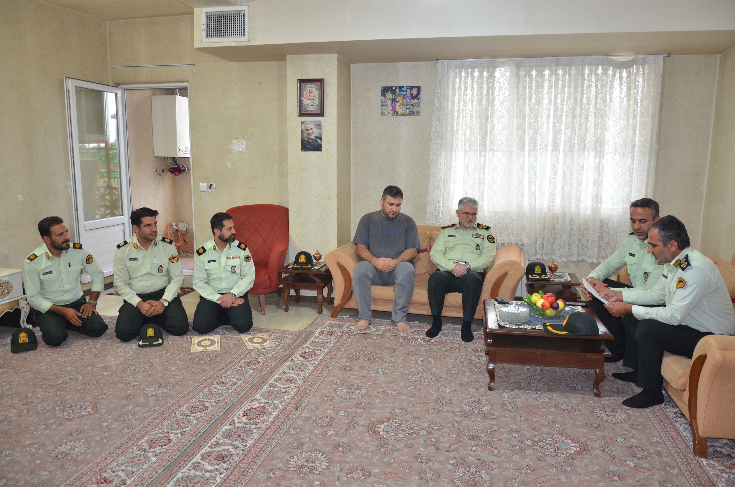 دیدار سردار فرمانده انتظامی ویژه غرب استان تهران از پیشکسوتان دیدار سردار فرمانده انتظامی ویژه غرب استان تهران از پیشکسوتان