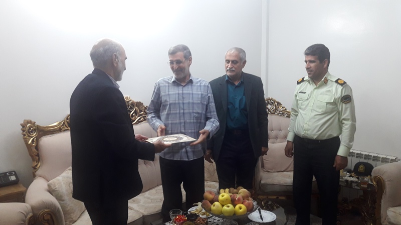 دﯾﺪار ﺑﺎ ﺑﺎزﻧﺸﺴﺘه شاداله خالوندی