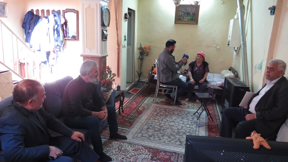 دیدار کارشناس امورخدمات اداری کانون استان و نماینده بازنشستگان از همسران بازنشستگان متوفی