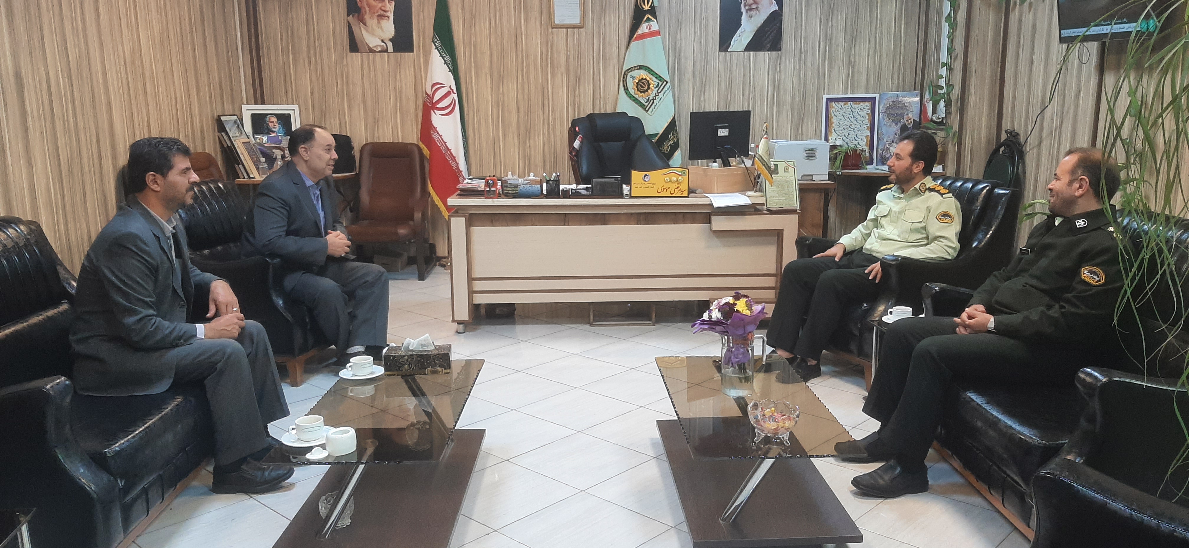 دیدار رئیس کانون بازنشستگان استان البرز با معاون اجتماعی فرماندهی انتظامی استان دیدار رئیس کانون بازنشستگان استان البرز با معاون اجتماعی فرماندهی انتظامی استان