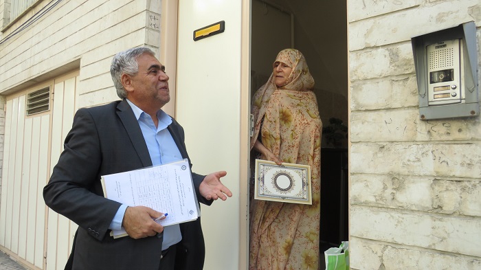 دیدار رییس کانون بازنشستگان استان از همسران بازنشستگان متوفی